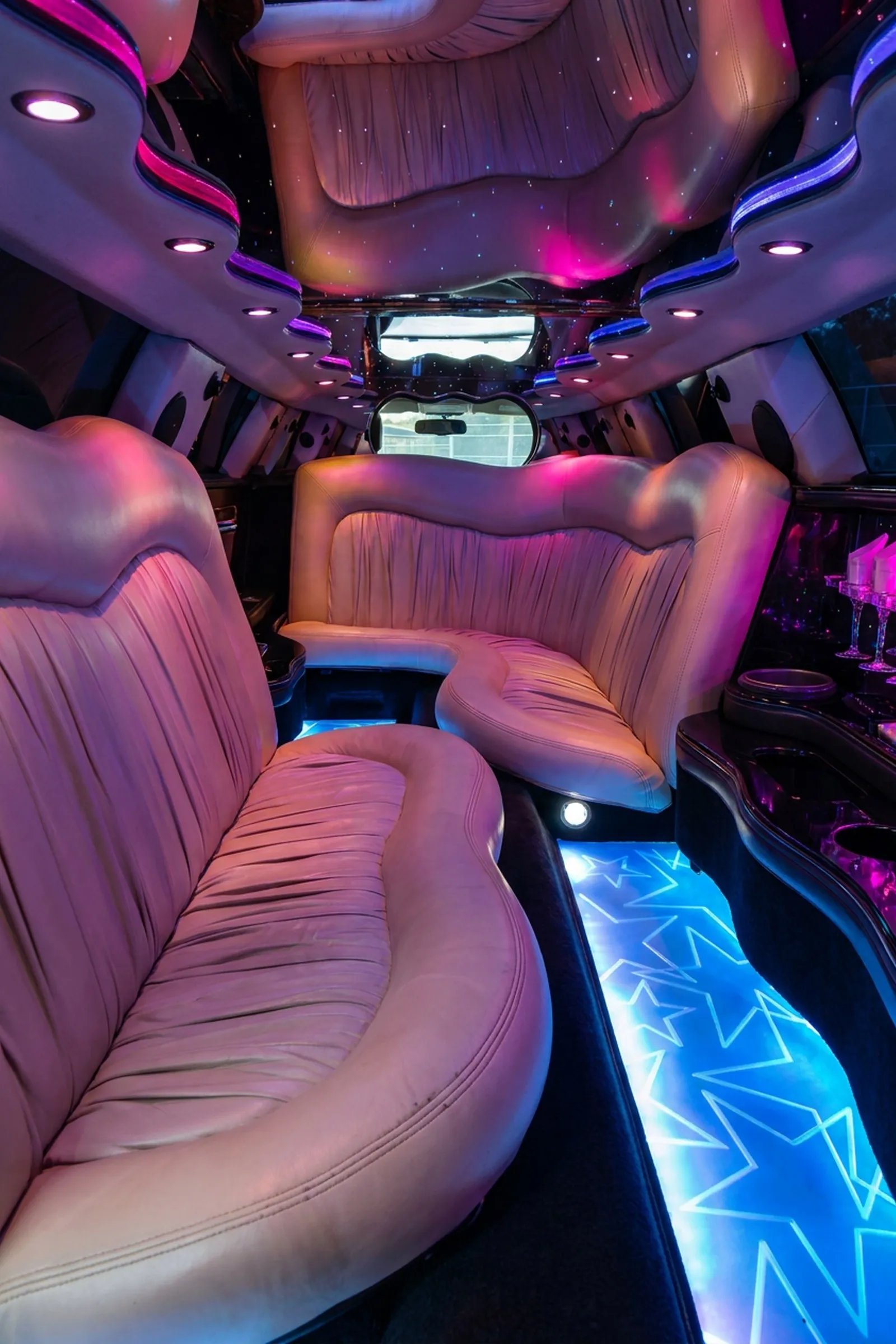 Chrysler 300C Stretchlimousine 1 (Hintergrund KI-generiert)